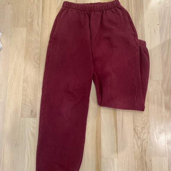Brandy Melville Rosa Sweatpants - Picture 1 of 2